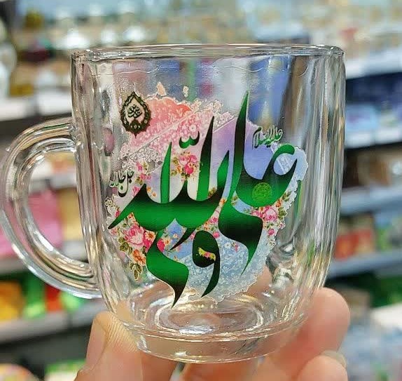 لیوان شیشه ای با برچسب علوی