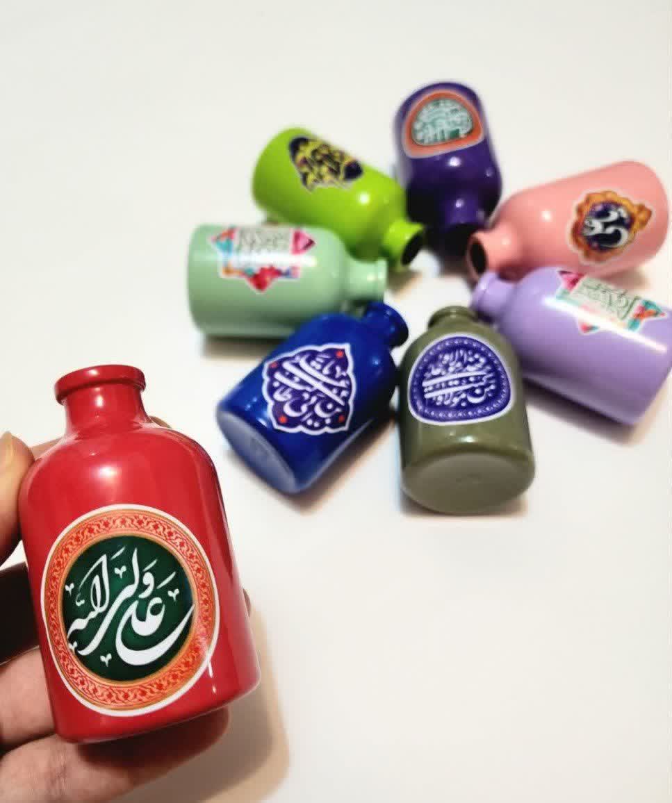 گلدان شیشه ای رنگی